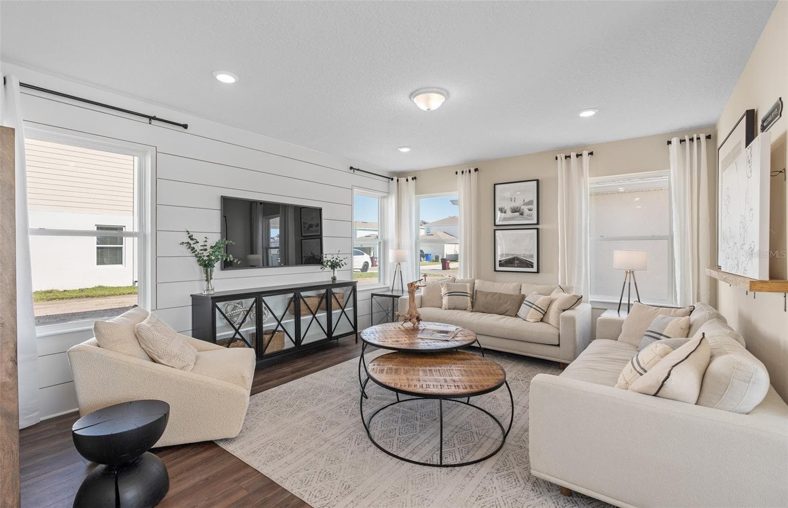Model Home Design Only. Pictures and furnishings are for illustrative purposes only. Elevations, colors and options may vary. Furniture is for model home staging only. - 2628 CLEAR NIGHT AVENUE, KISSIMMEE