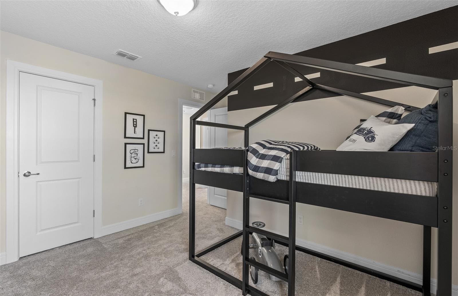 Model Home Design Only. Pictures and furnishings are for illustrative purposes only. Elevations, colors and options may vary. Furniture is for model home staging only. - 2628 CLEAR NIGHT AVENUE, KISSIMMEE