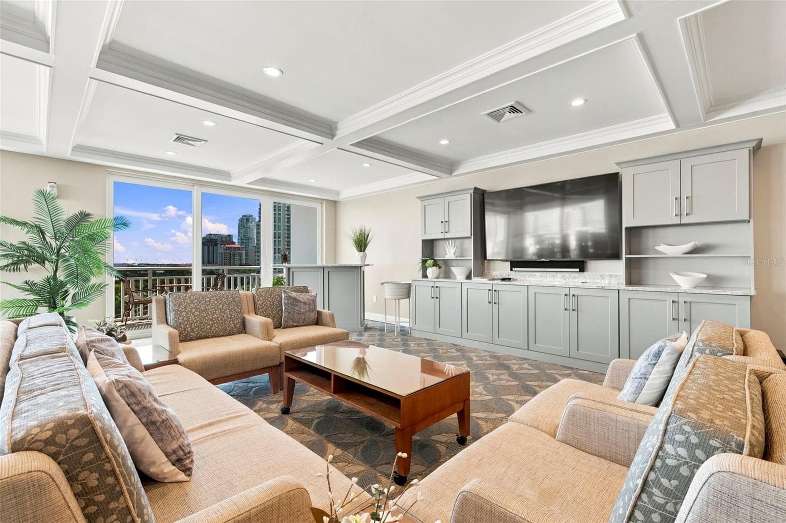 9th Floor Social Room - 700 BEACH DR NE #803, ST PETERSBURG