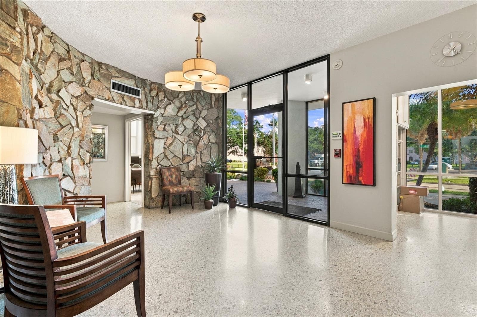 Lobby - 700 BEACH DR NE #803, ST PETERSBURG
