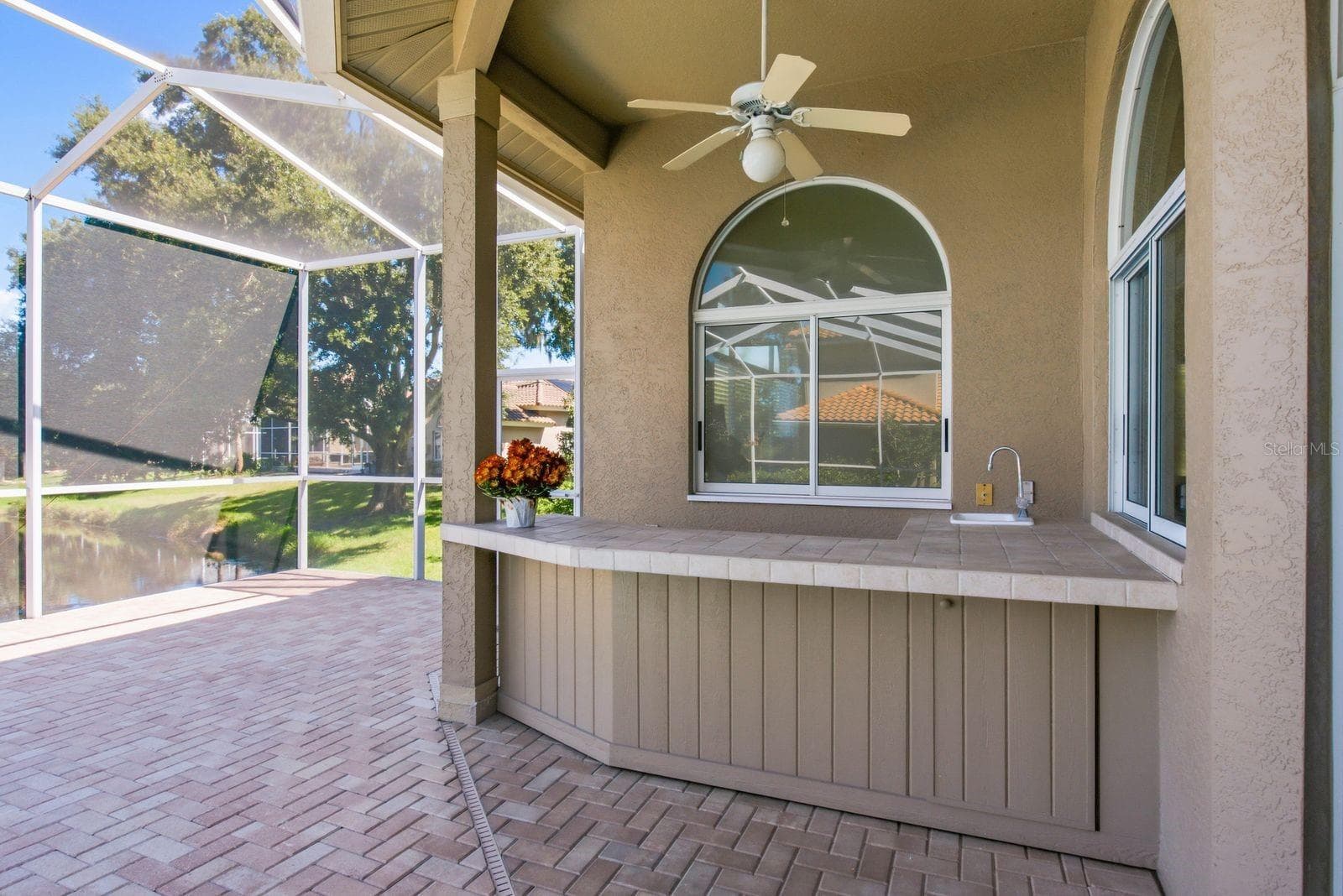 Outdoor Kitchen - 3763 EXECUTIVE DR, PALM HARBOR