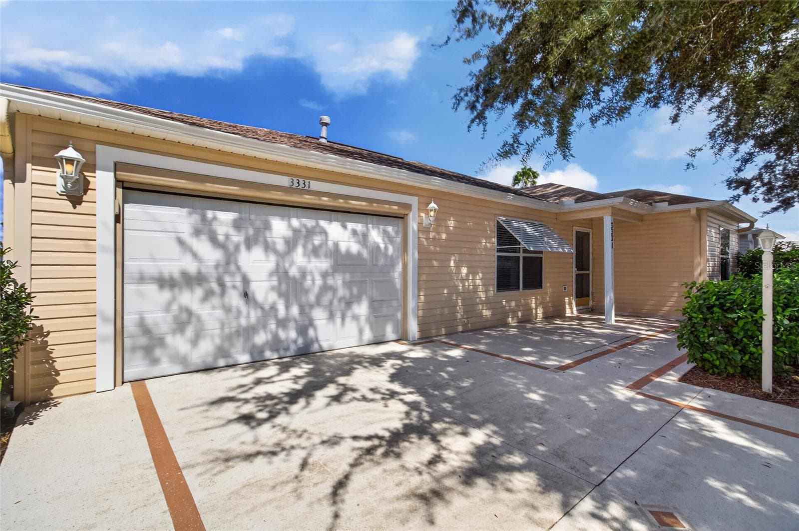 Single Family Residence at 3331 ROANOKE ST, THE VILLAGES, photo 3 of 42