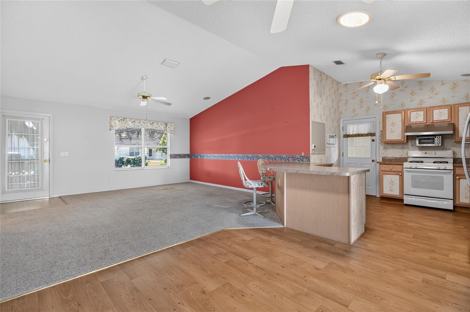 Single Family Residence at 3331 ROANOKE ST, THE VILLAGES, photo 13 of 42