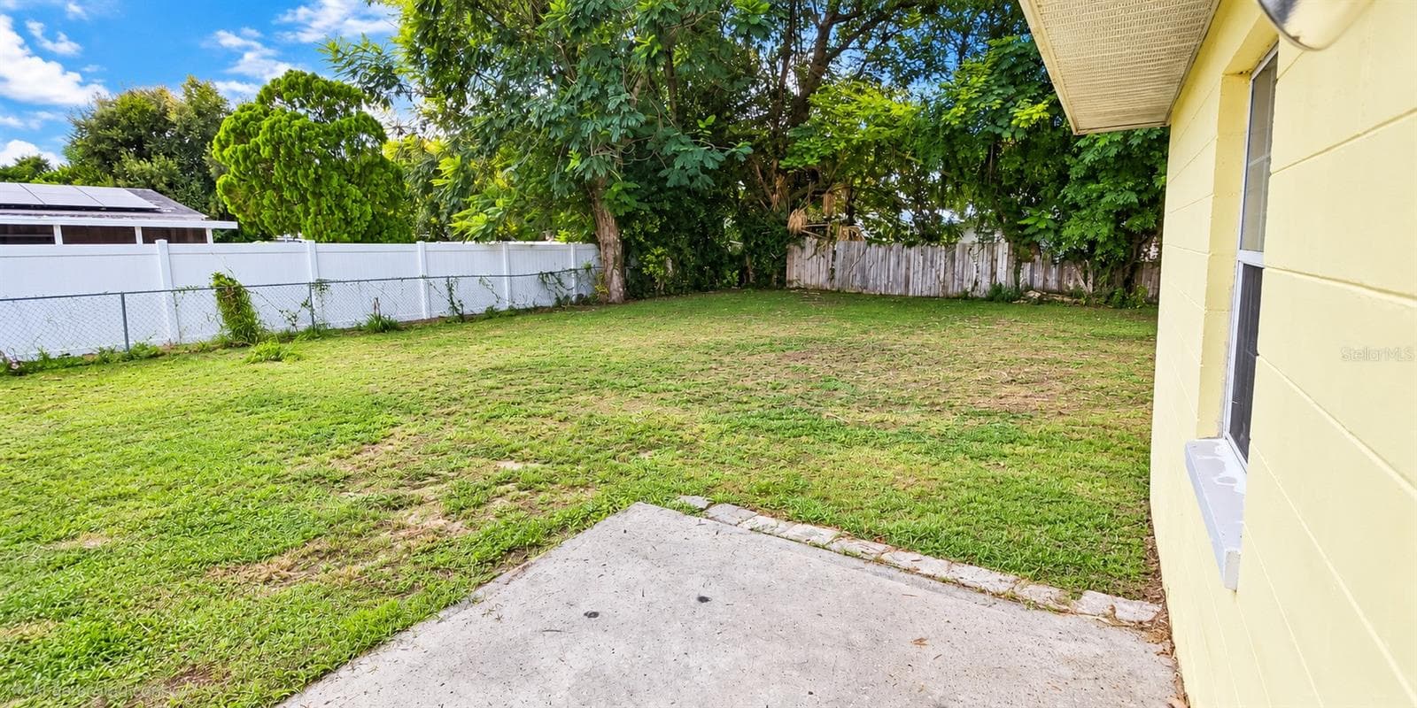 backyard - 703 AVENUE L SE, WINTER HAVEN