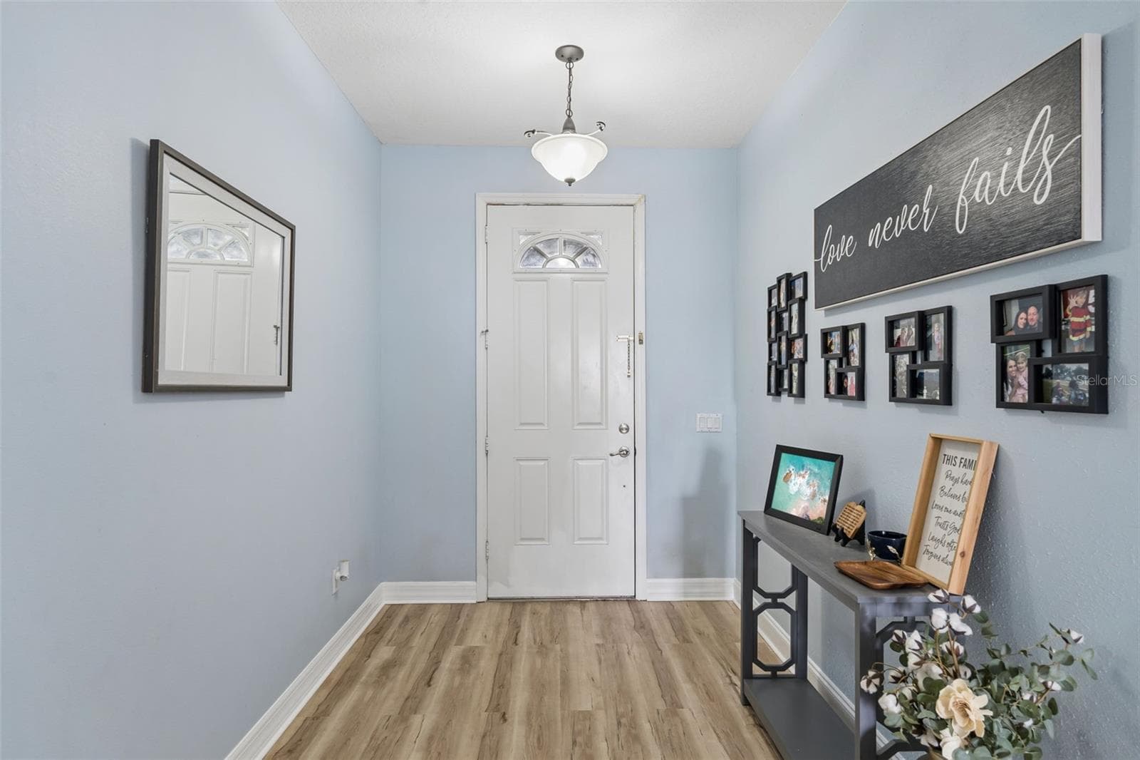 Single Family Residence at 725 TRANQUIL TRL, WINTER GARDEN, photo 5 of 34