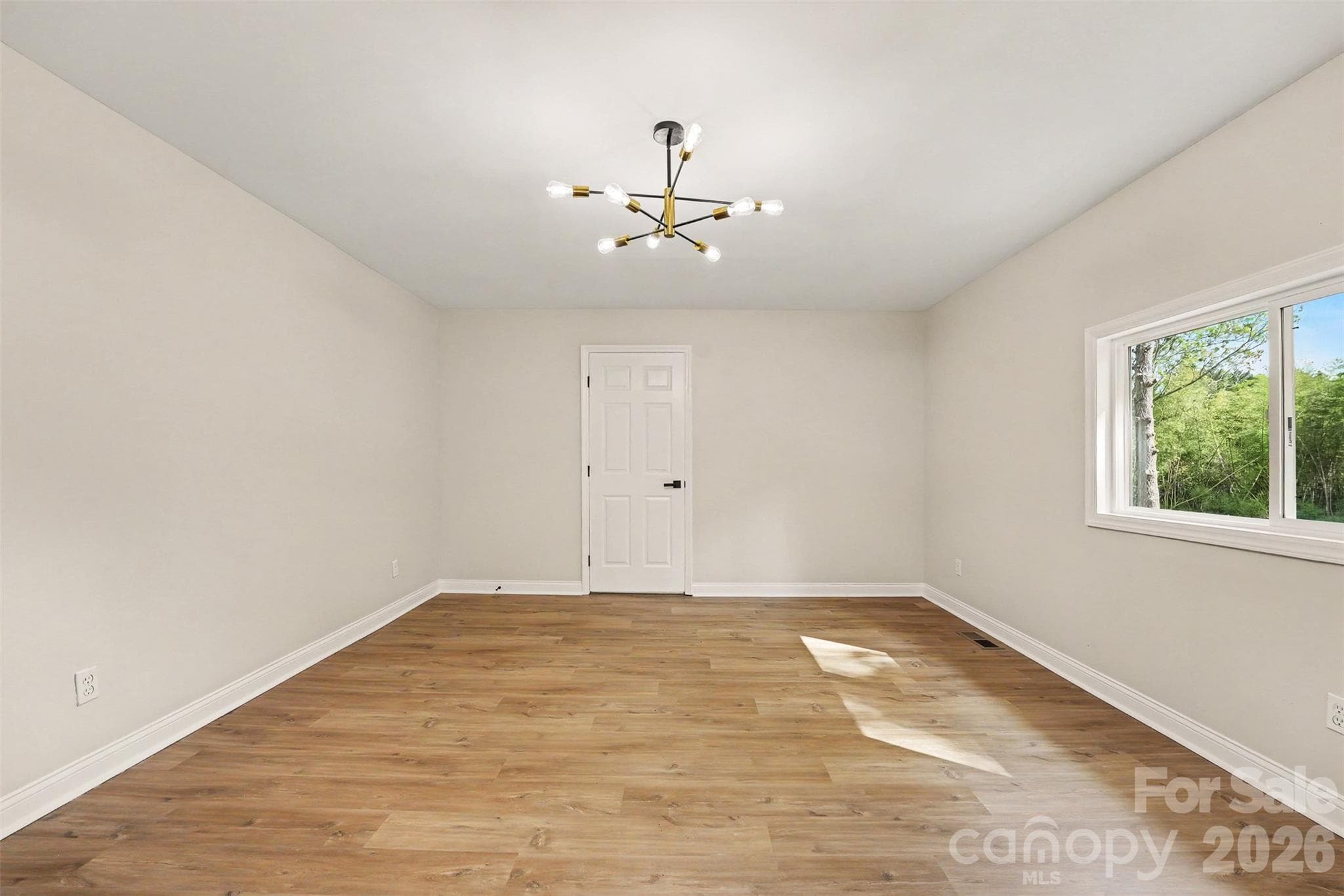 Single Family Residence at 1902 19th Avenue NE, Hickory, photo 21 of 38