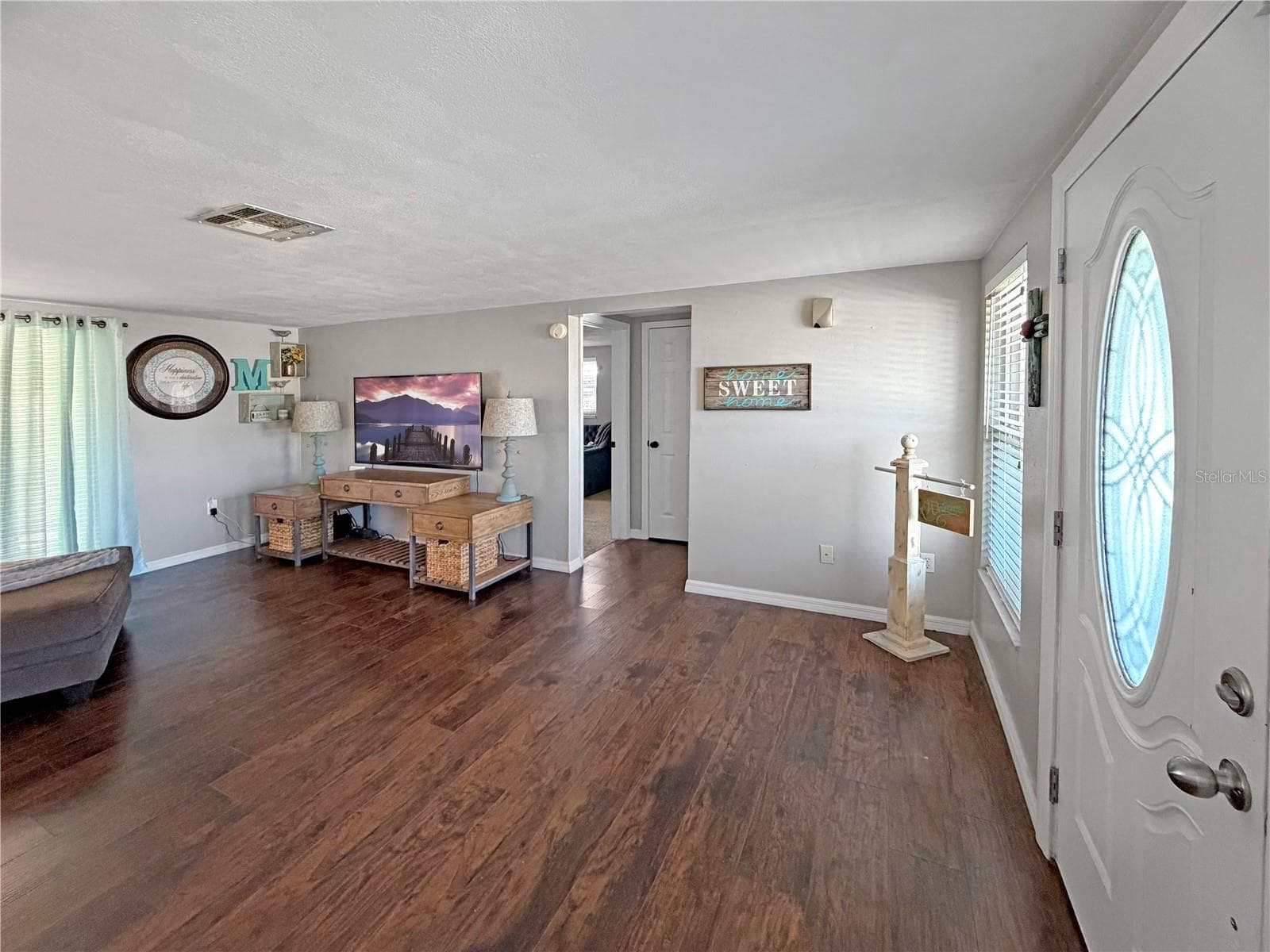 Entry & Living Room - 7910 ILEX DR, PORT RICHEY