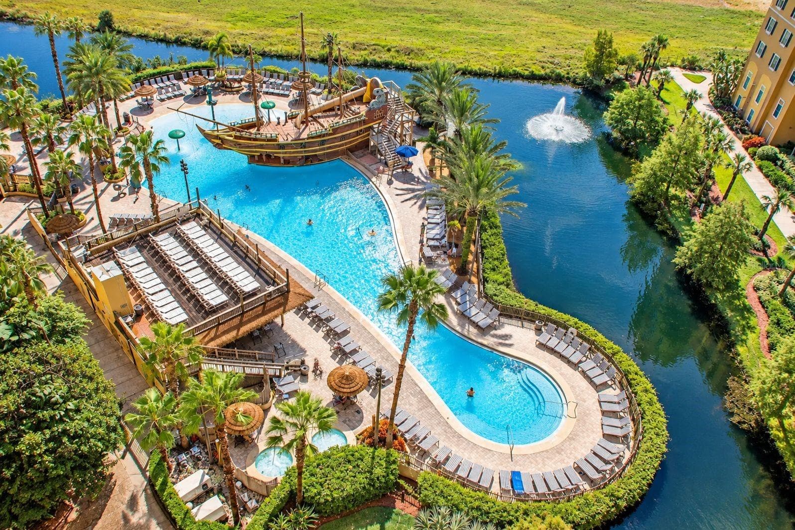 Condo - Hotel at 8125 RESORT VILLAGE DR #51214, ORLANDO, photo 4 of 21