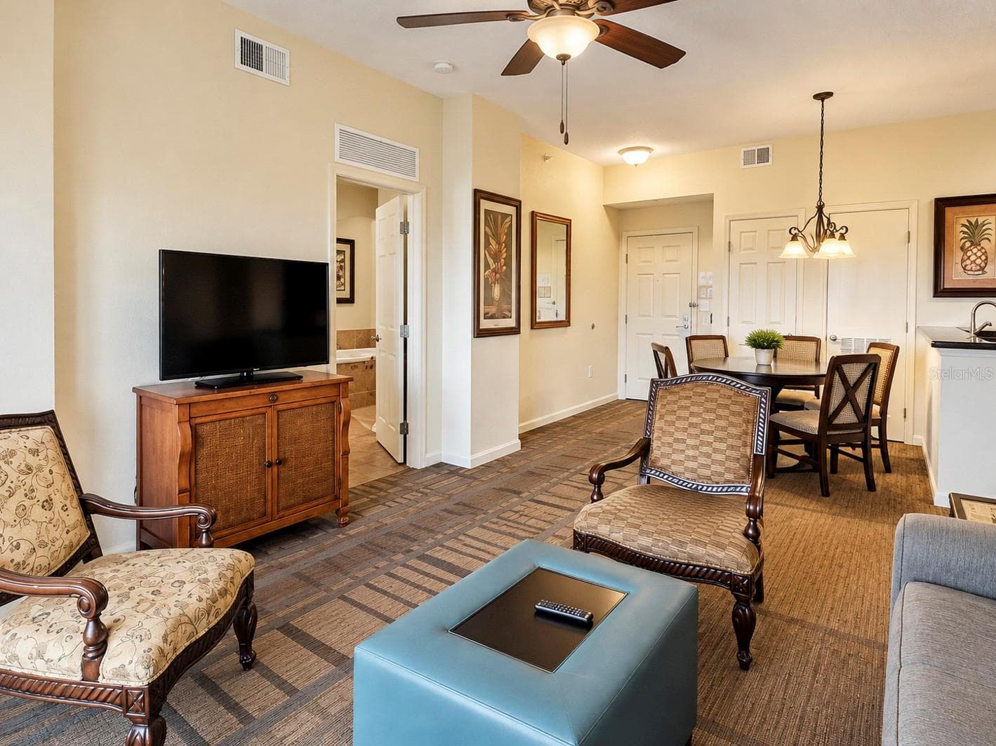 Condo - Hotel at 8125 RESORT VILLAGE DR #51214, ORLANDO, photo 11 of 21