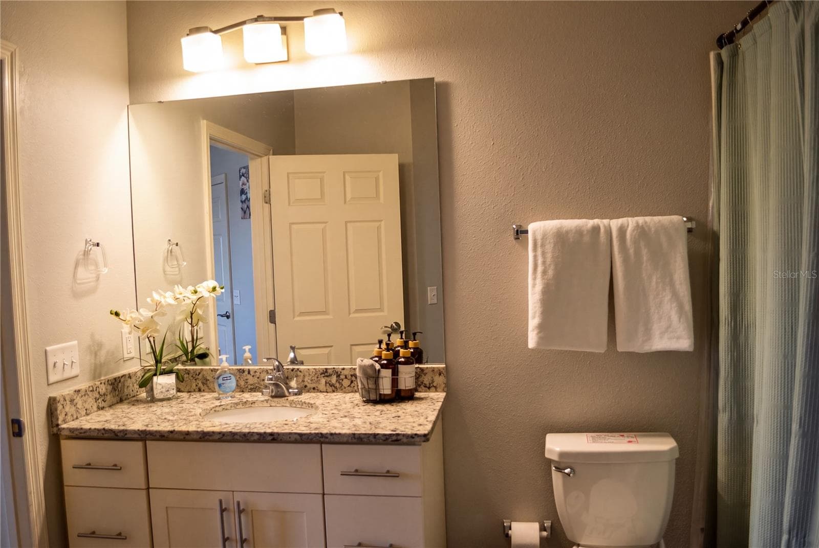 Townhouse at WEST LUCAYA VILLAGE, KISSIMMEE, photo 7 of 38