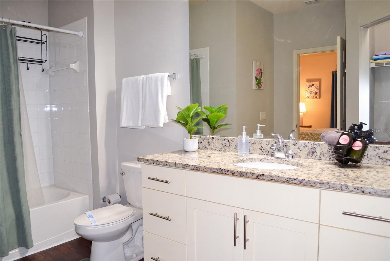 Townhouse at WEST LUCAYA VILLAGE, KISSIMMEE, photo 17 of 38