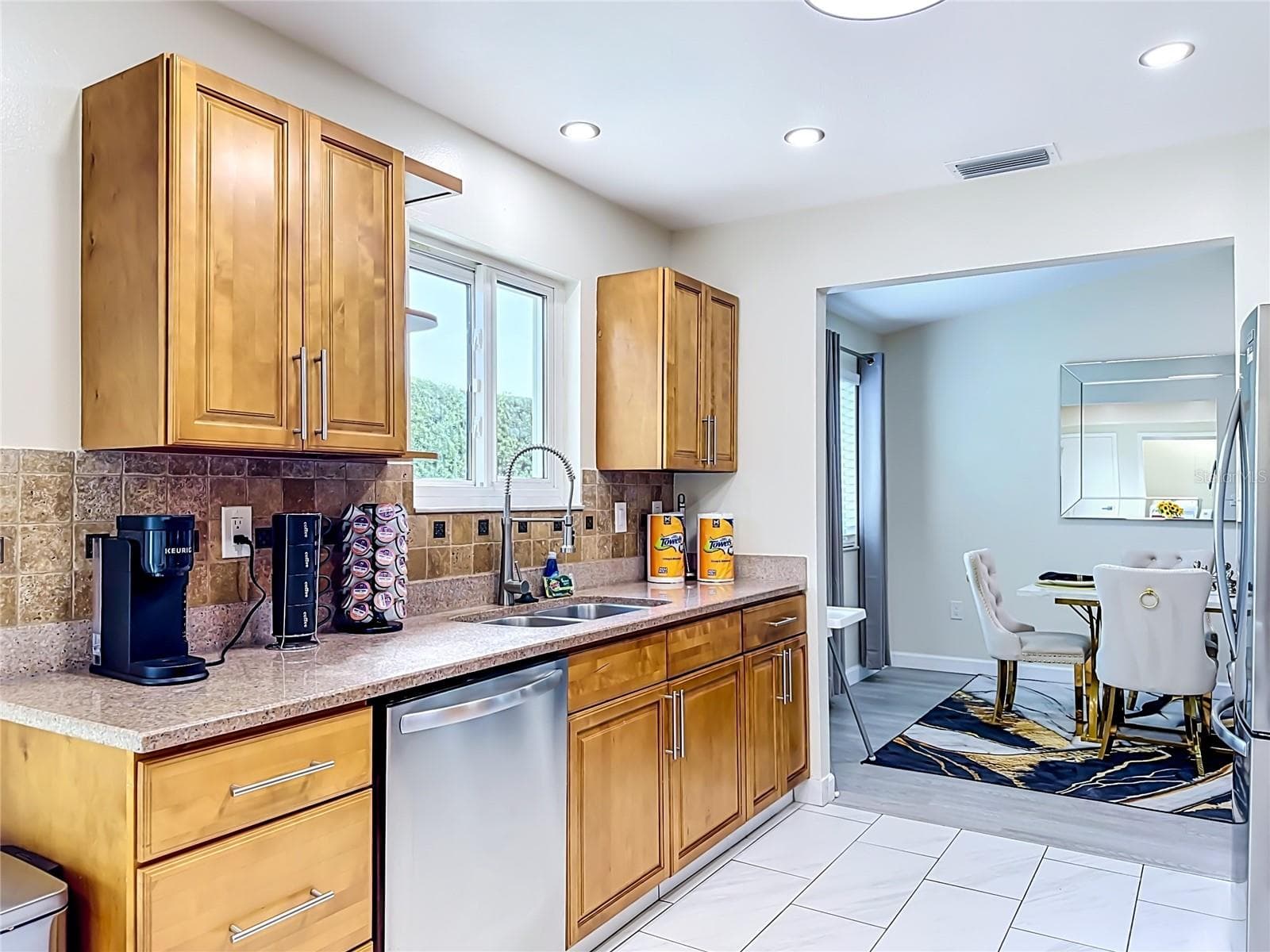 Single Family Residence at 520 MCARTHUR AVE, SARASOTA, photo 16 of 48