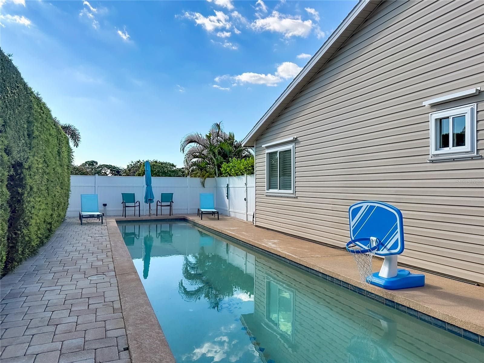 Single Family Residence at 520 MCARTHUR AVE, SARASOTA, photo 40 of 48