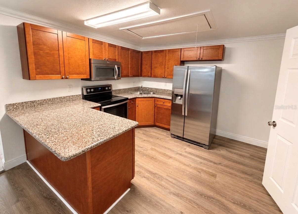 Single Family Residence at 3901 KIMBALL AVE, TAMPA, photo 7 of 31