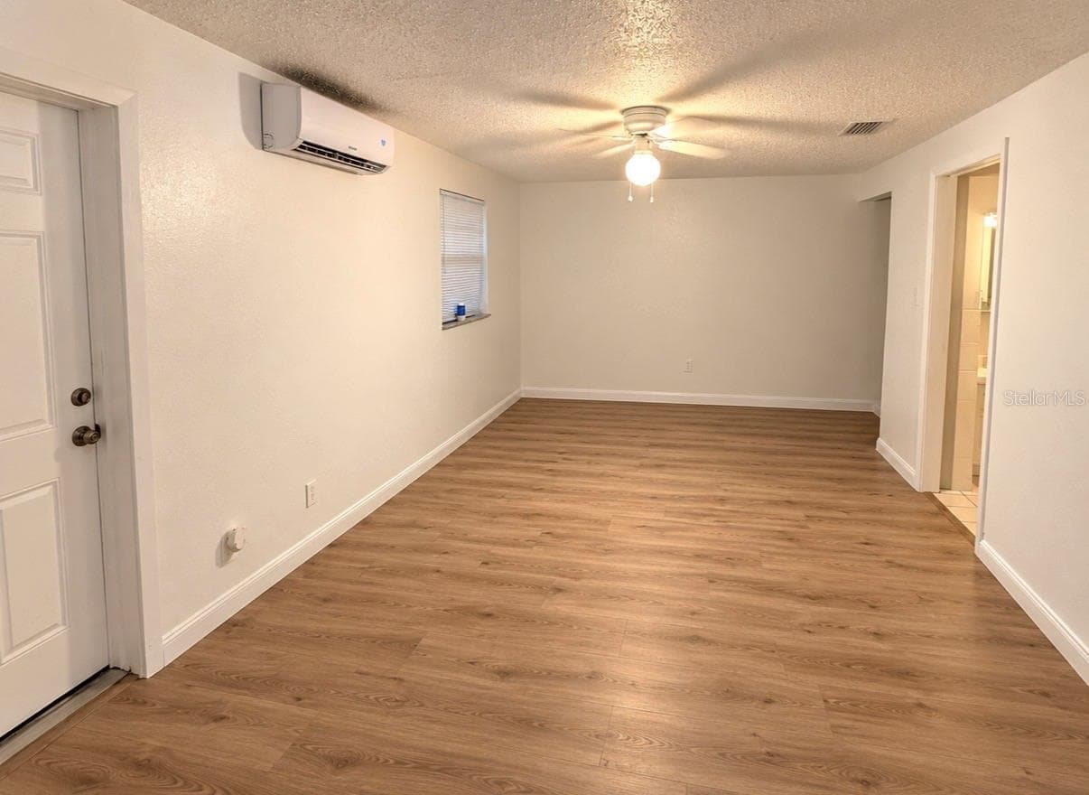 Single Family Residence at 3901 KIMBALL AVE, TAMPA, photo 10 of 31