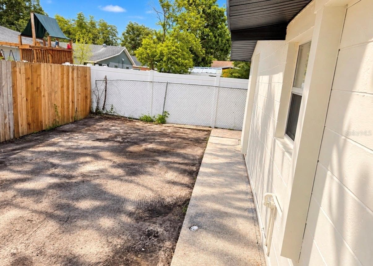 Single Family Residence at 3901 KIMBALL AVE, TAMPA, photo 27 of 31