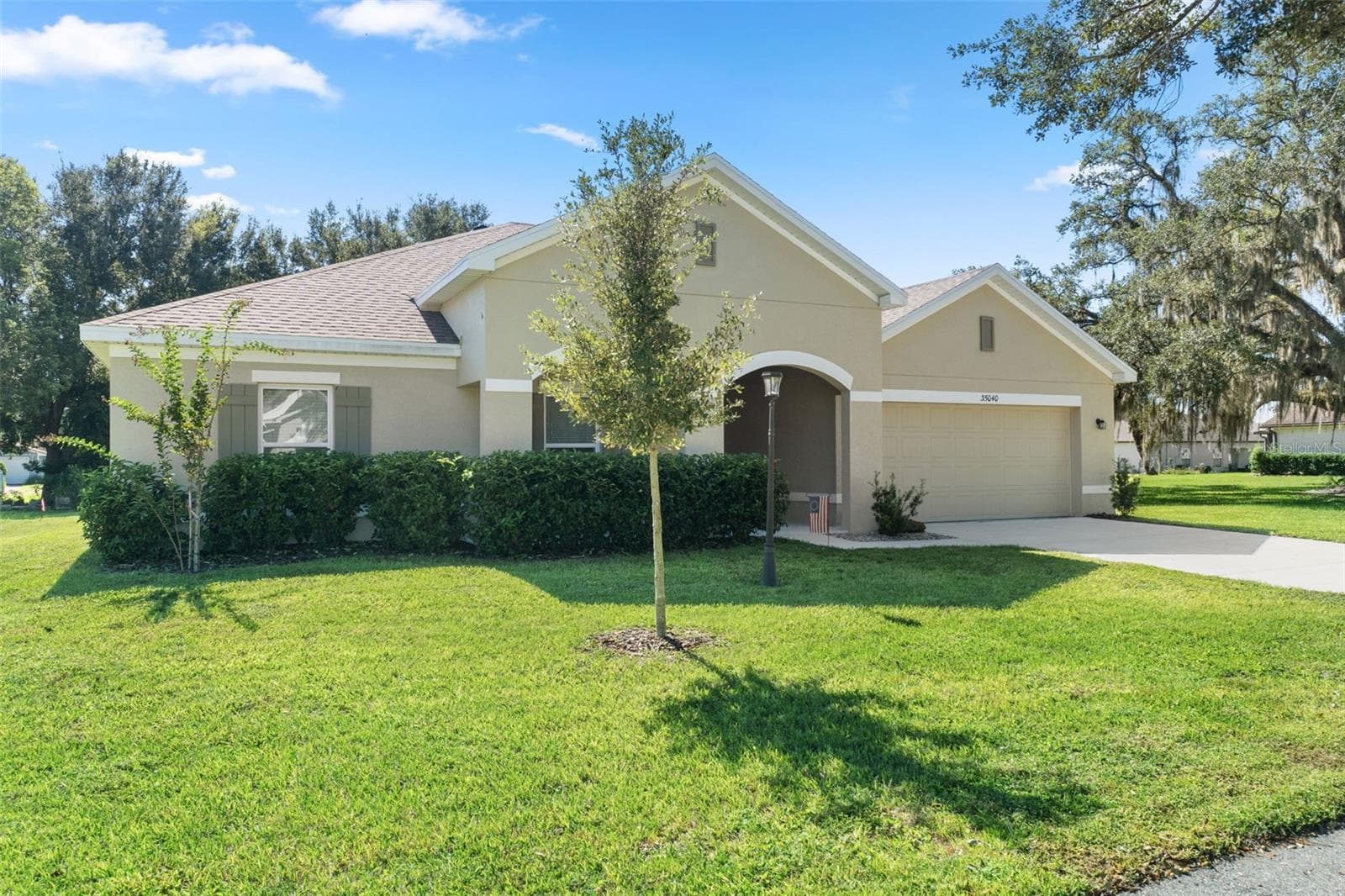 35040 SMOKETREE LN