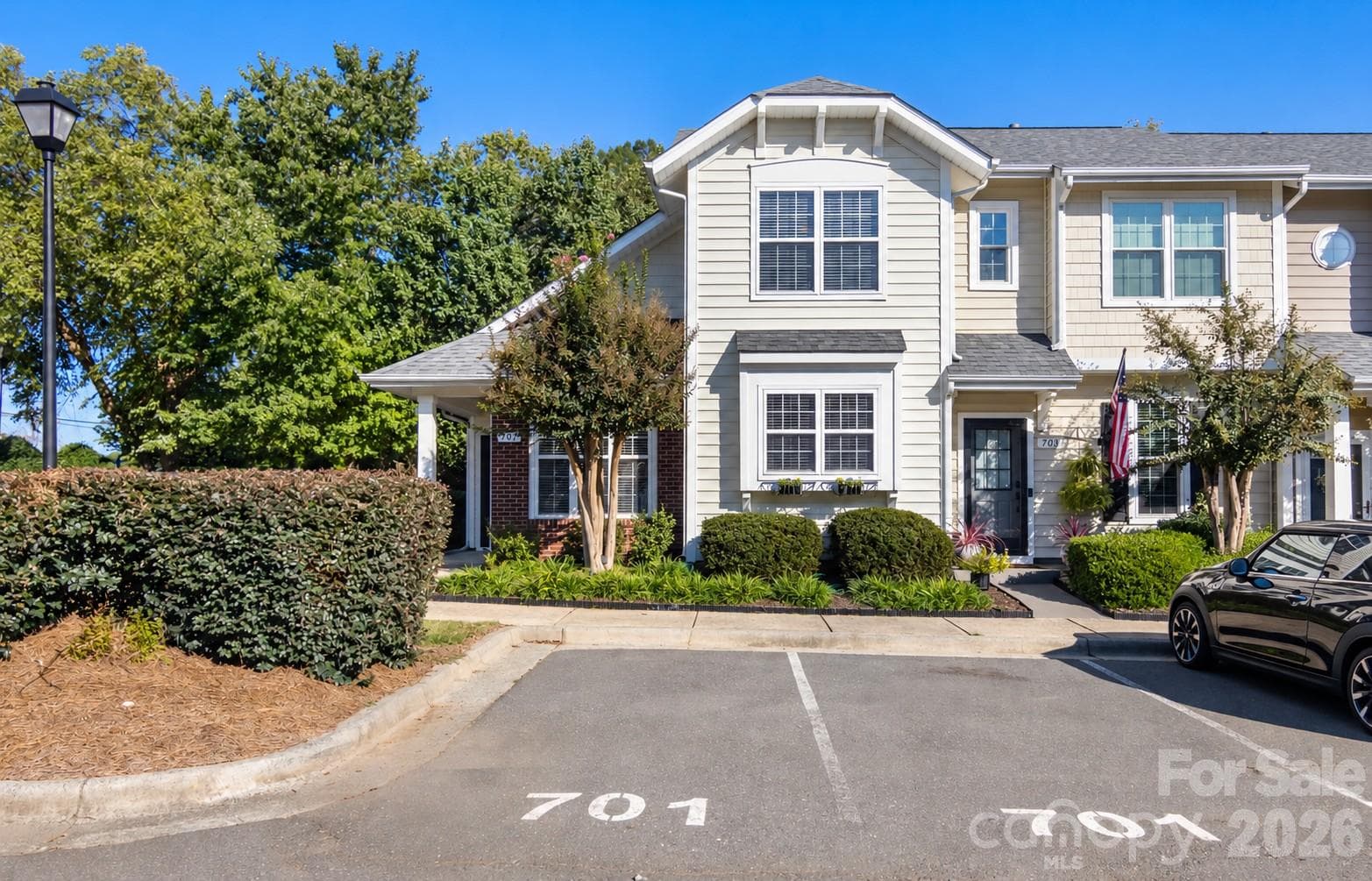 Townhouse at 701 Shellstone Place, Fort Mill, photo 3 of 27
