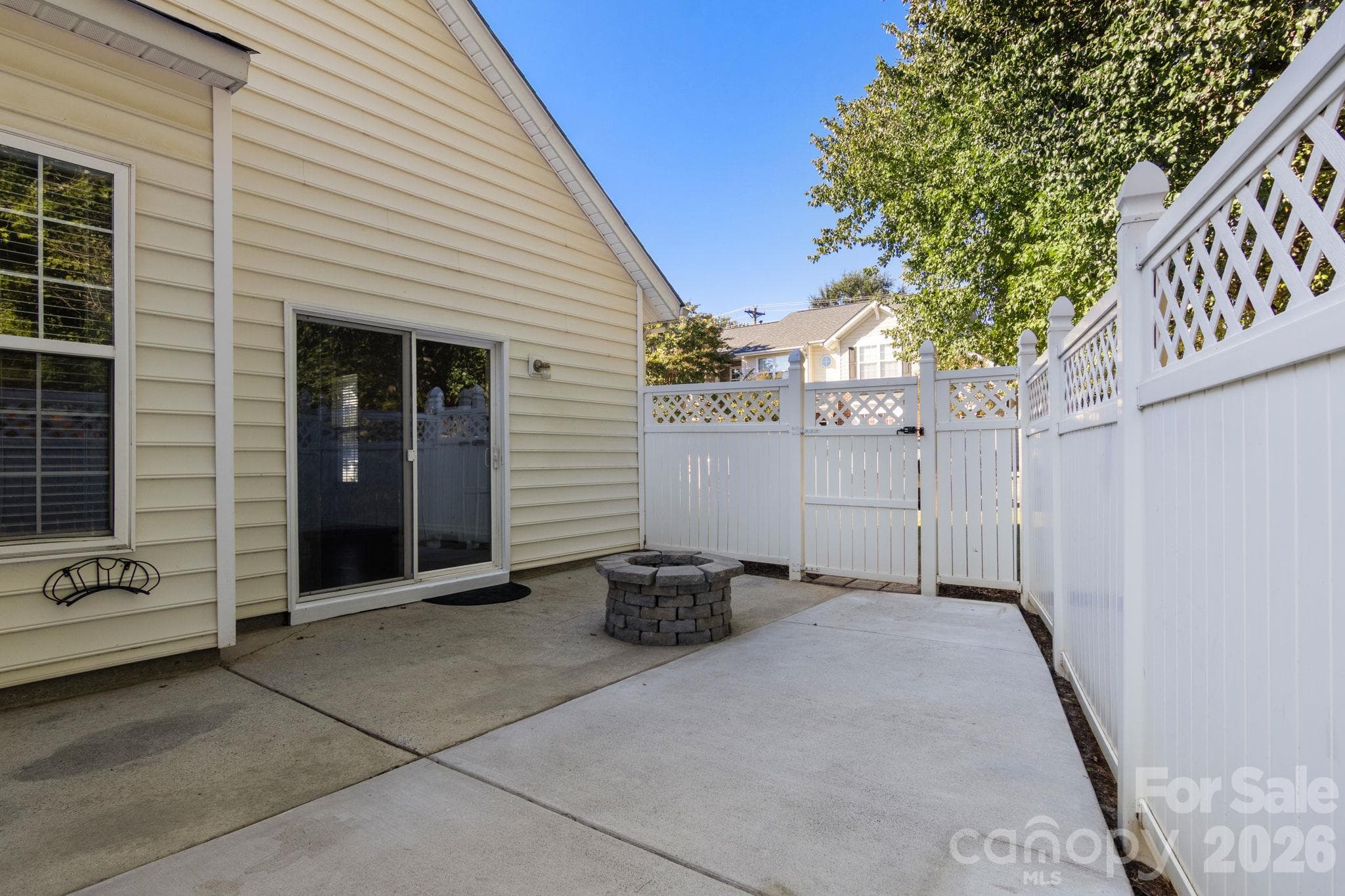 Townhouse at 701 Shellstone Place, Fort Mill, photo 6 of 27