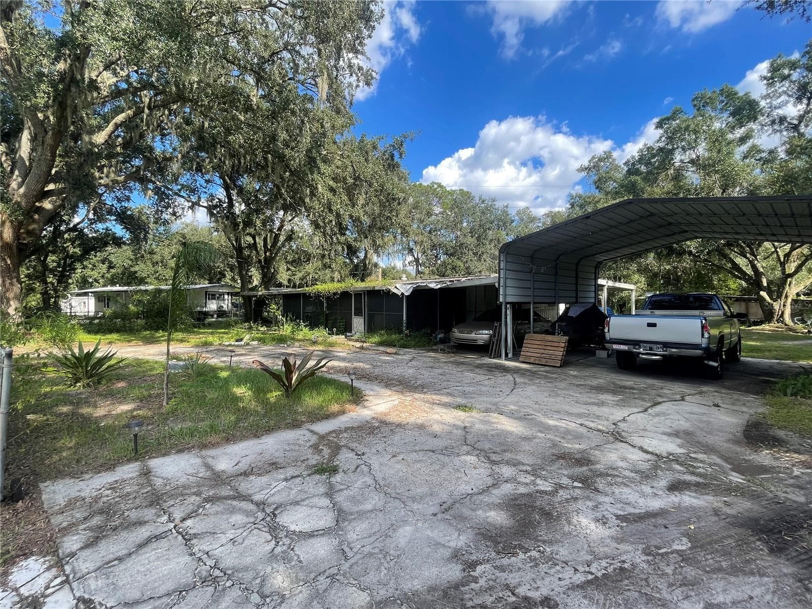 1st Home - 840 & 846 NASHVILLE RD, LAKELAND