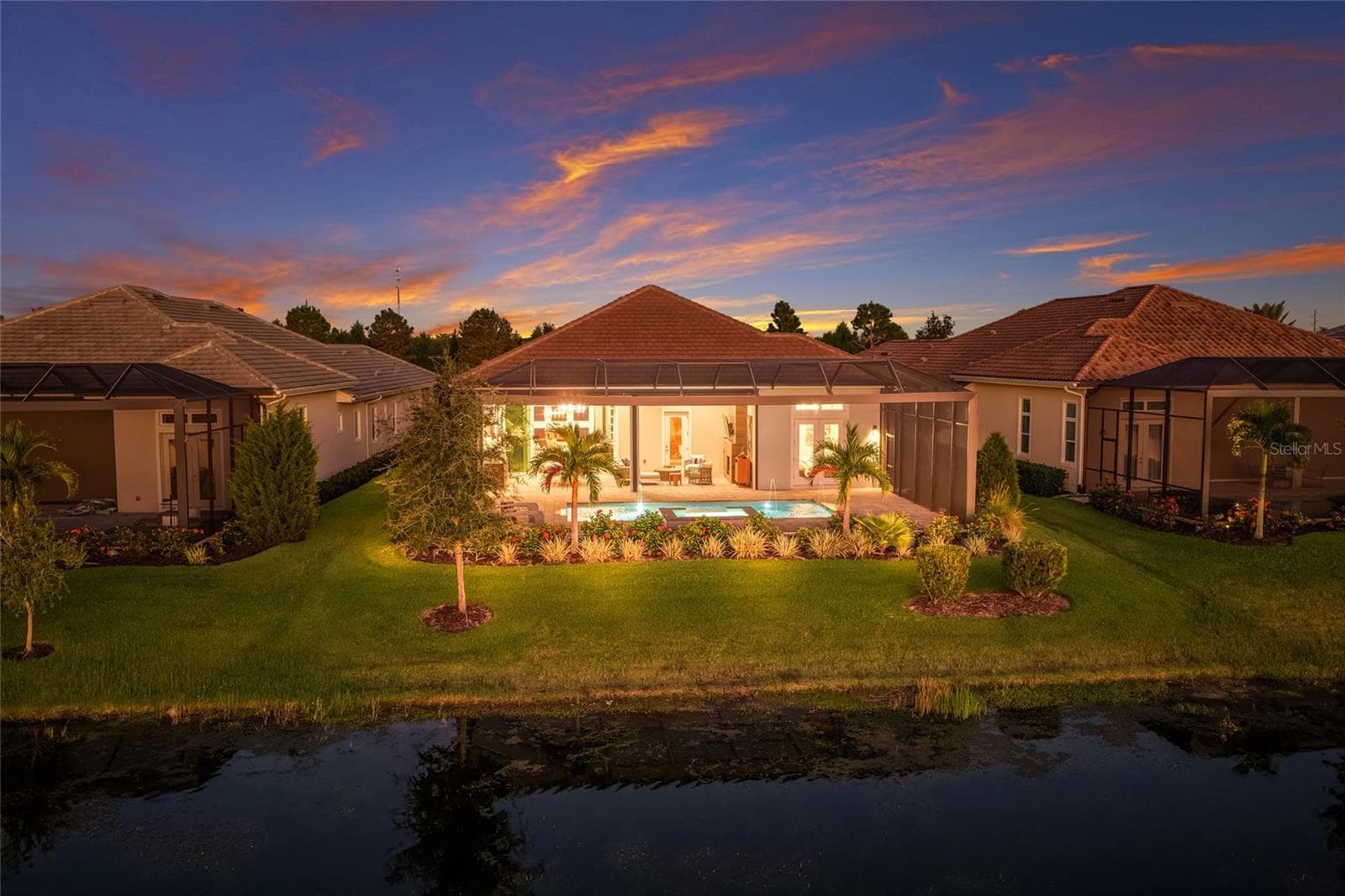 Single Family Residence at 8343 PAVIA WAY, LAKEWOOD RANCH, photo 27 of 41