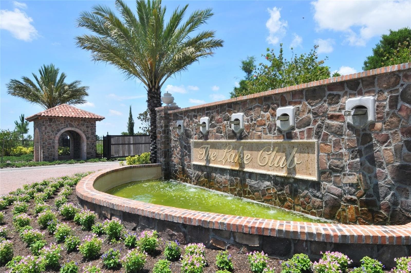 Single Family Residence at 8343 PAVIA WAY, LAKEWOOD RANCH, photo 38 of 41