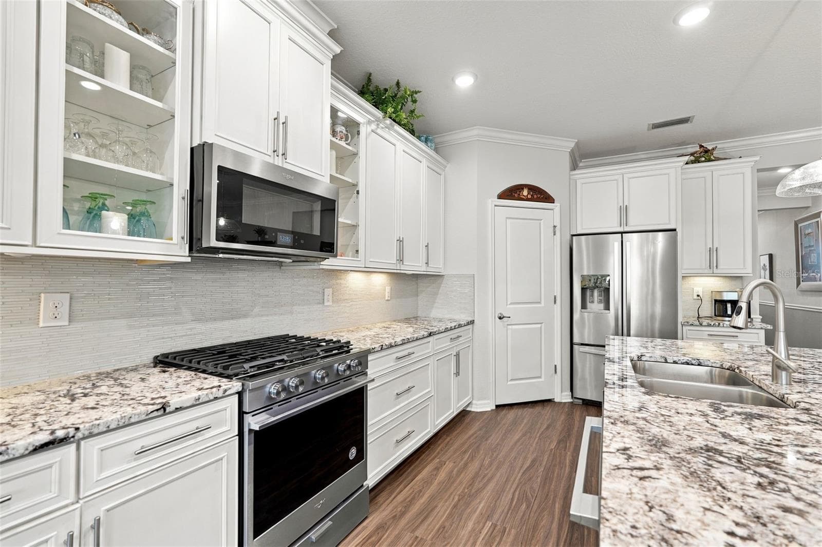 Single Family Residence at 13316 SAW PALM CREEK TRL, BRADENTON, photo 9 of 54