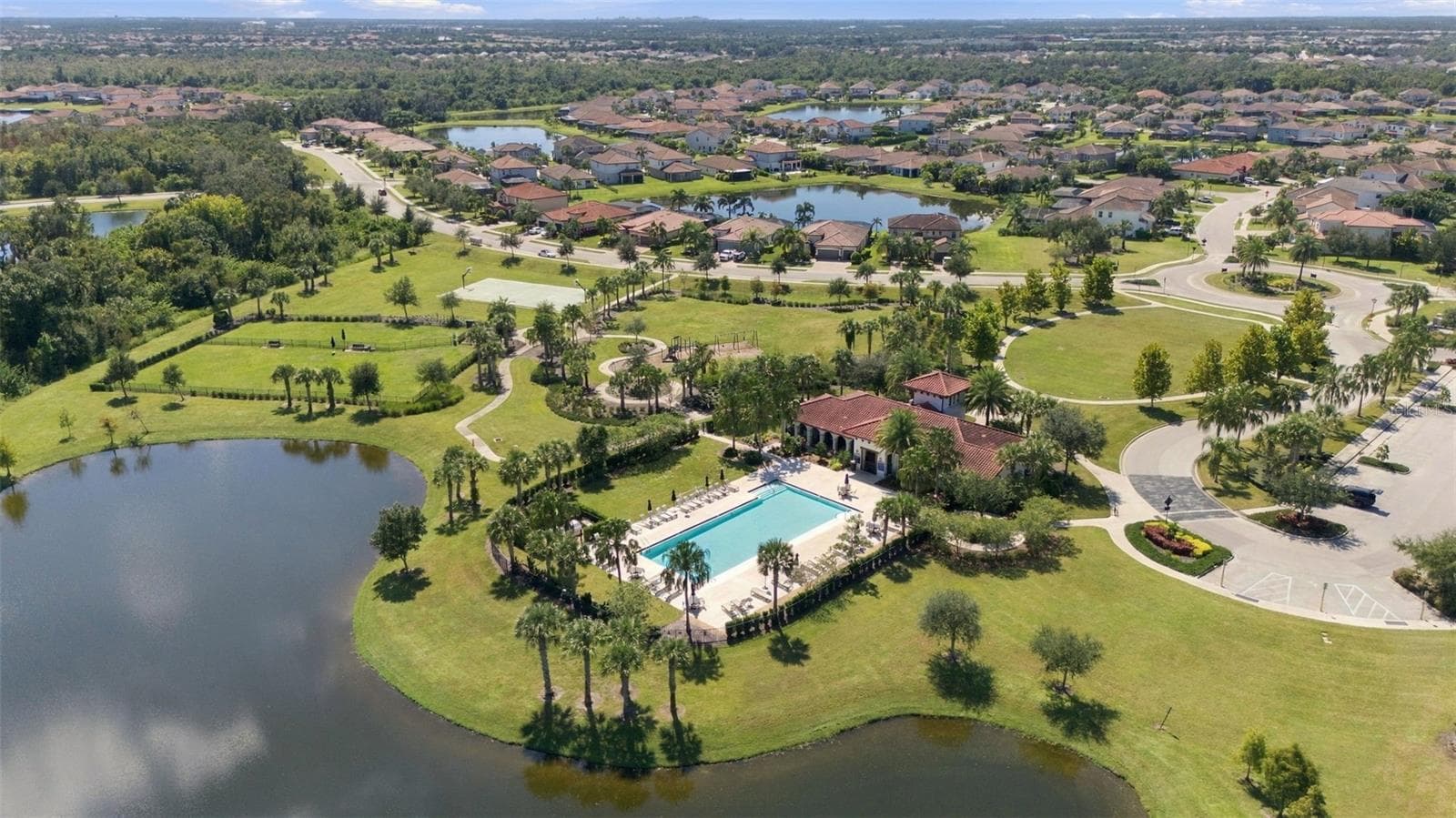 Single Family Residence at 13316 SAW PALM CREEK TRL, BRADENTON, photo 40 of 54