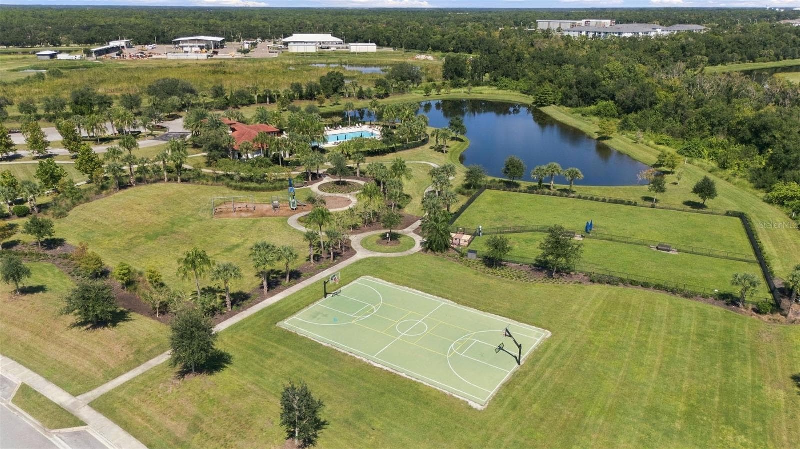 Single Family Residence at 13316 SAW PALM CREEK TRL, BRADENTON, photo 47 of 54