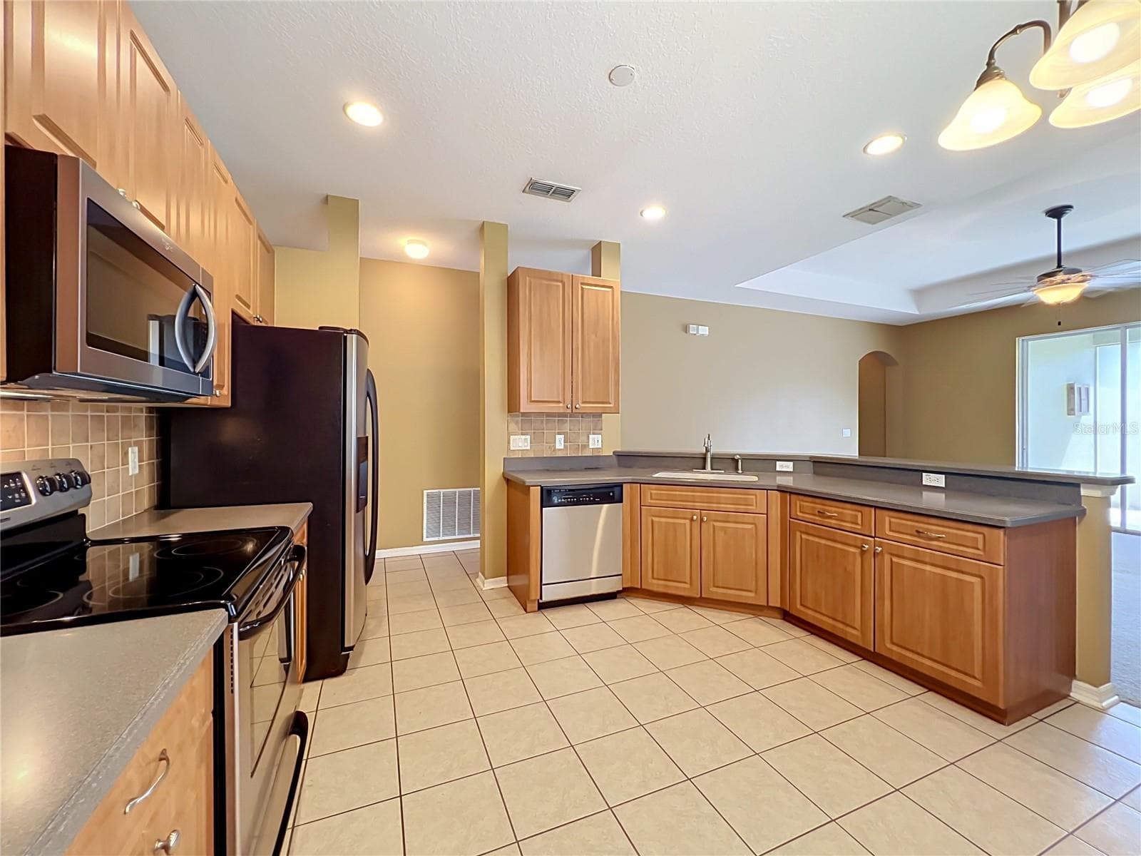 Single Family Residence at 14226 BRADBURY RD, ORLANDO, photo 20 of 83