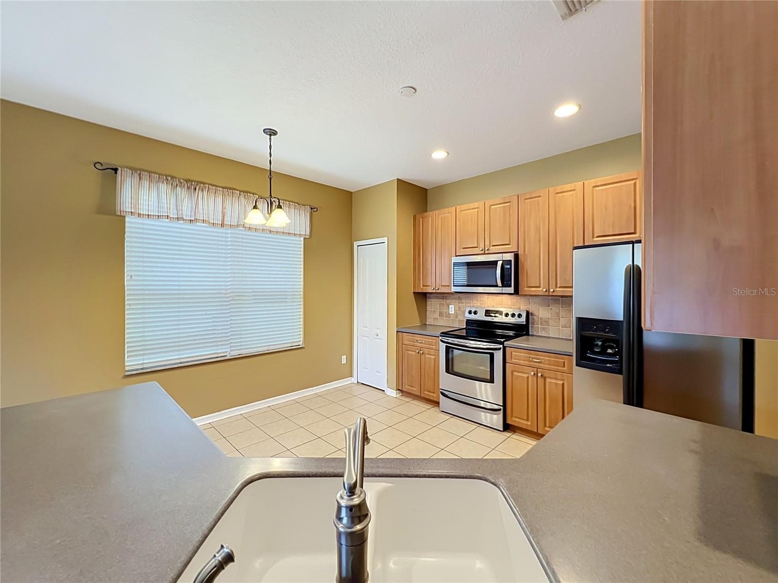 Single Family Residence at 14226 BRADBURY RD, ORLANDO, photo 27 of 83