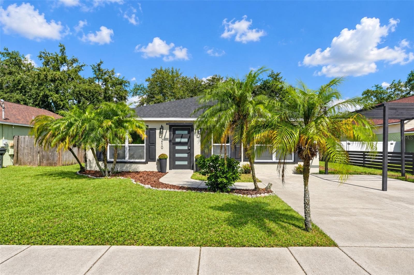 Front view - 1210 CASA BONITA AVE, RUSKIN