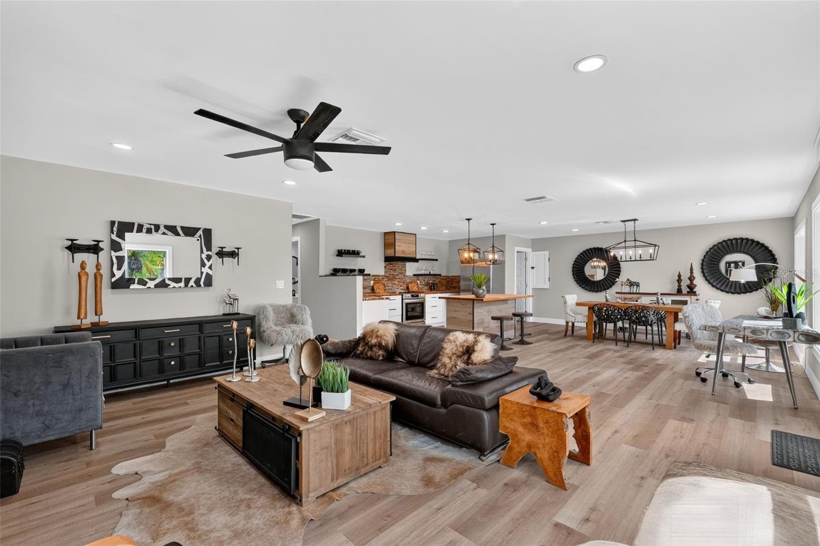 Great room - 1210 CASA BONITA AVE, RUSKIN