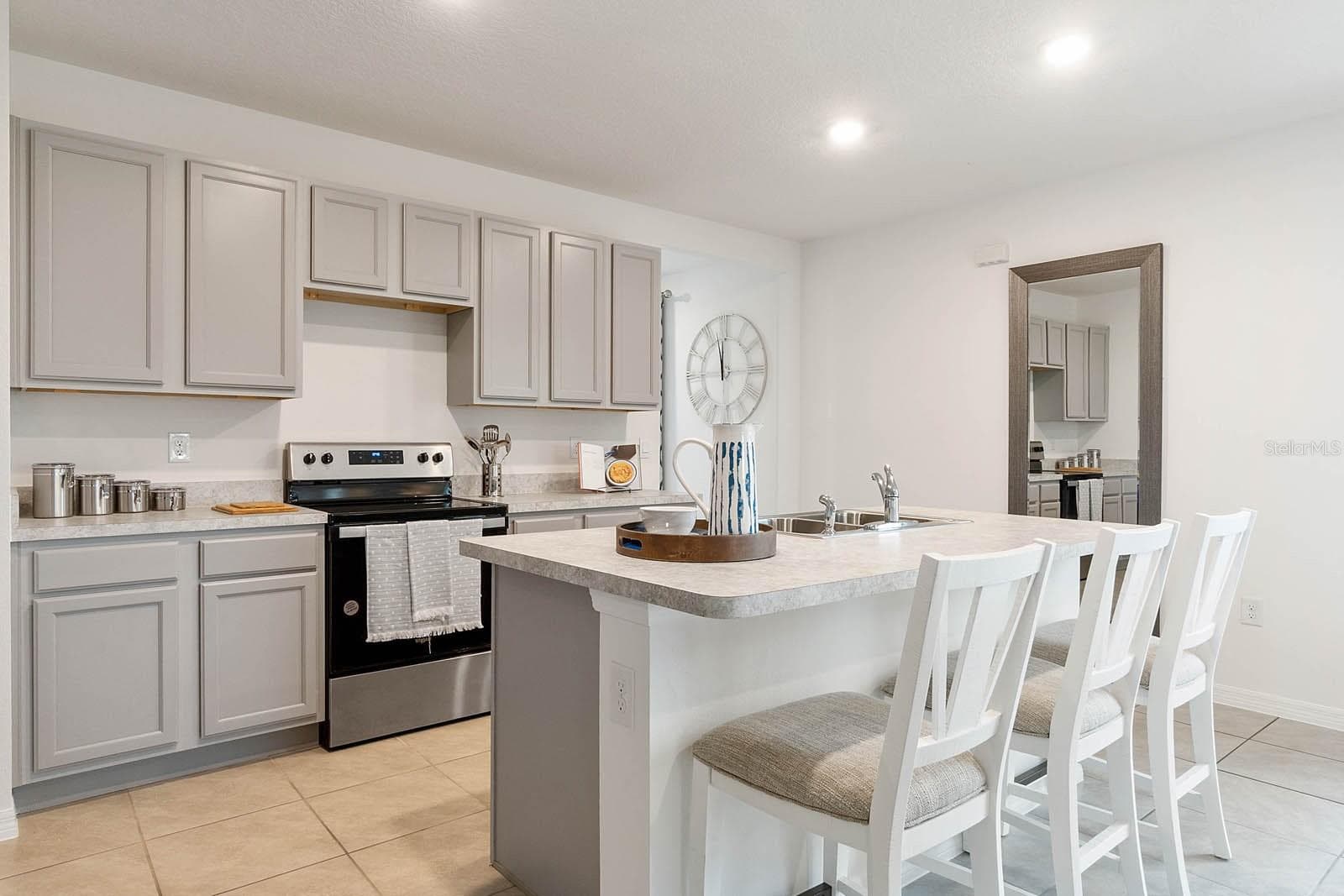 Single Family Residence at 2503 AVALON PARK BLVD, TAVARES, photo 9 of 28