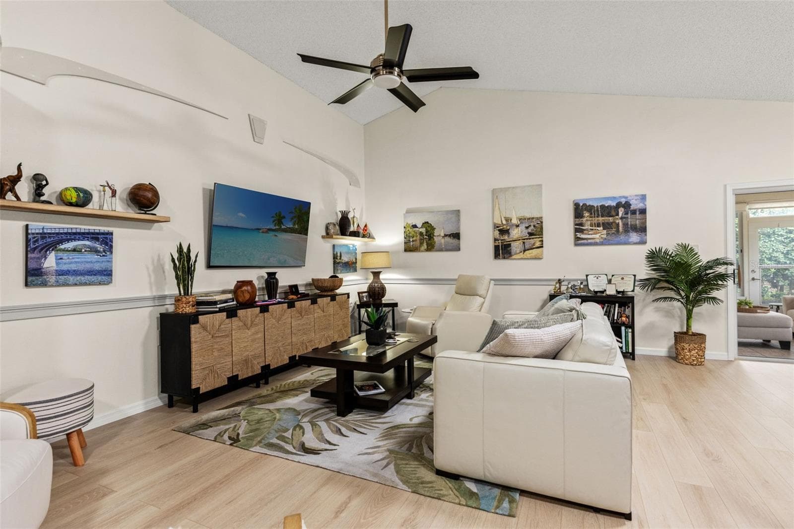 Living room - 7350 ROSEMONT LN, SPRING HILL