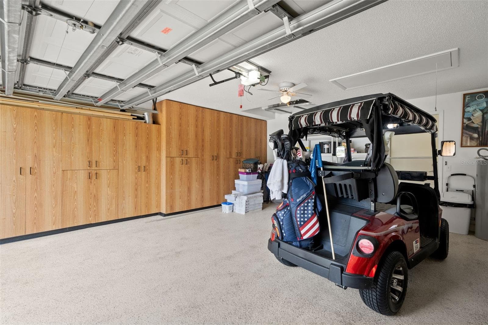 Garage with amazing storage - 7350 ROSEMONT LN, SPRING HILL