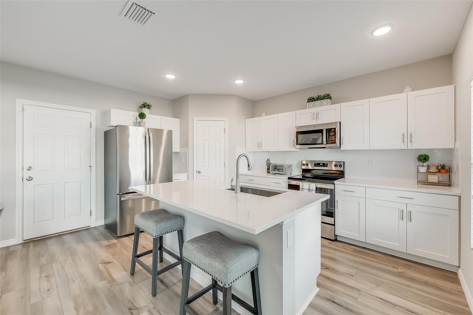 Single Family Residence at 12625 TANNENCREST DR, RIVERVIEW, photo 13 of 52