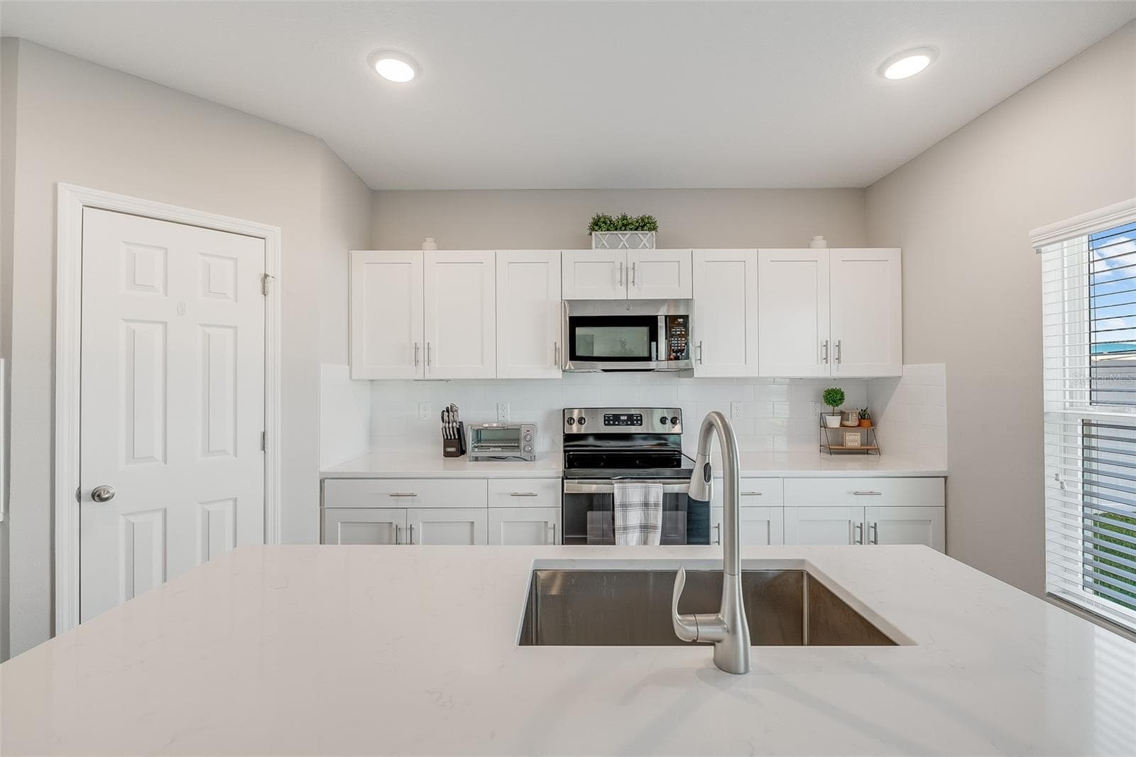 Single Family Residence at 12625 TANNENCREST DR, RIVERVIEW, photo 17 of 52