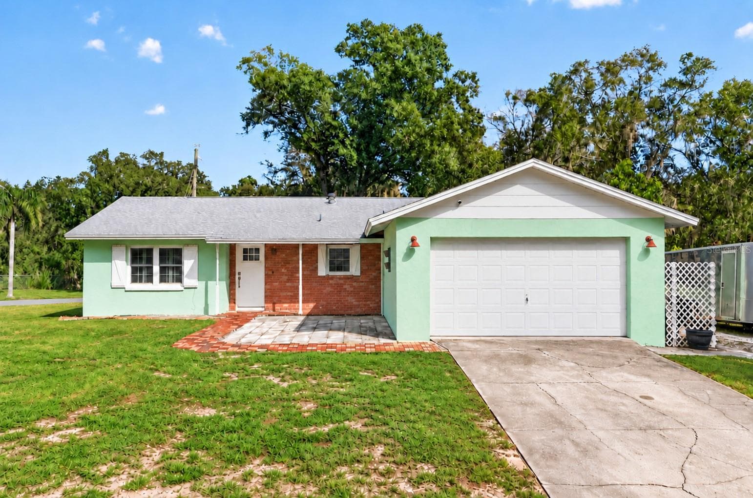 2140 CREEK SIDE DR