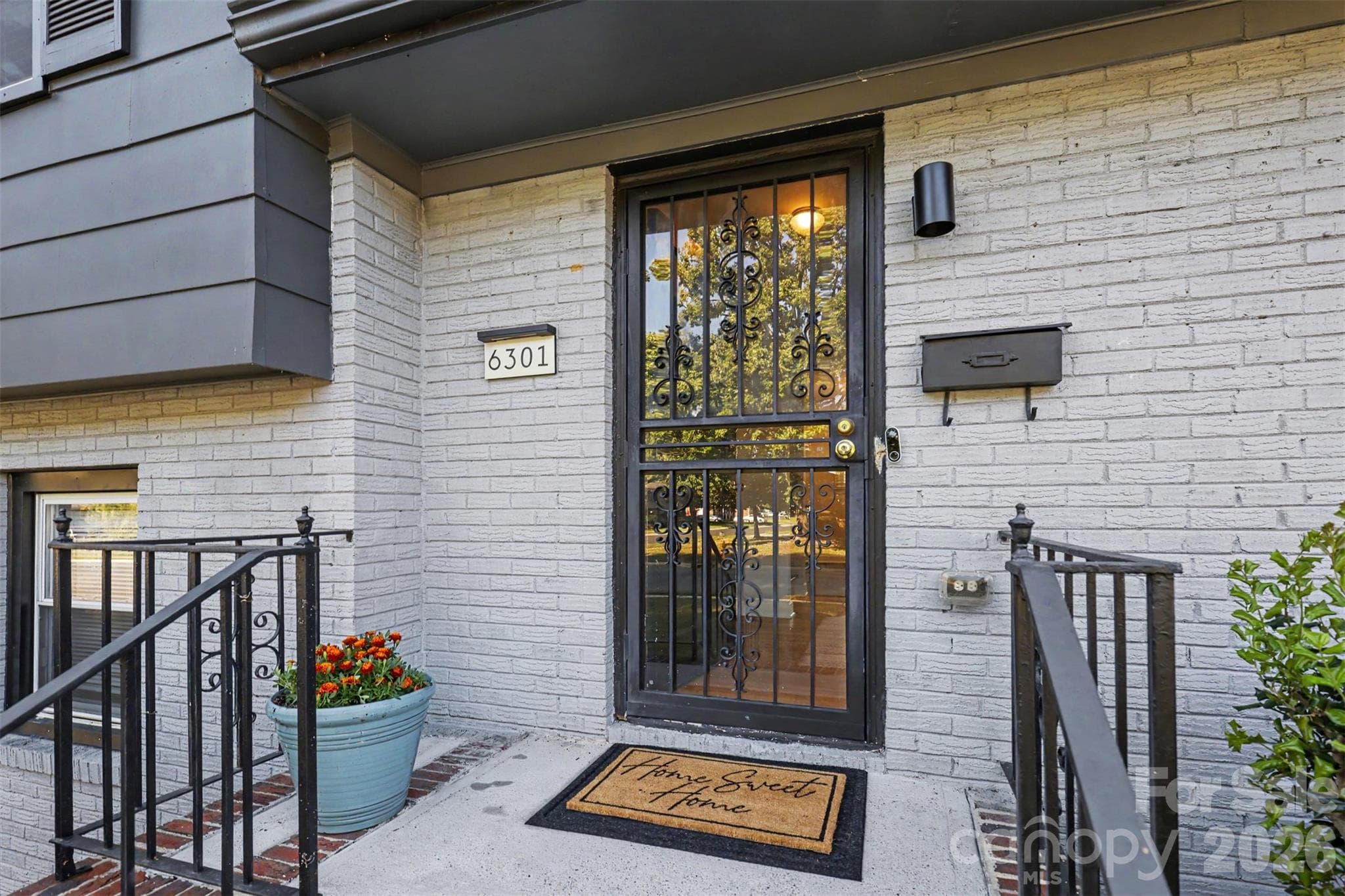 Single Family Residence at 6301 Spring Garden None, Charlotte, photo 6 of 38