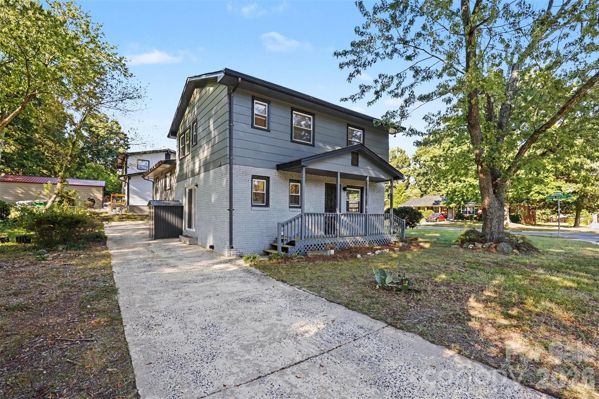 Long 4+ car driveway - 6301 Spring Garden None, Charlotte