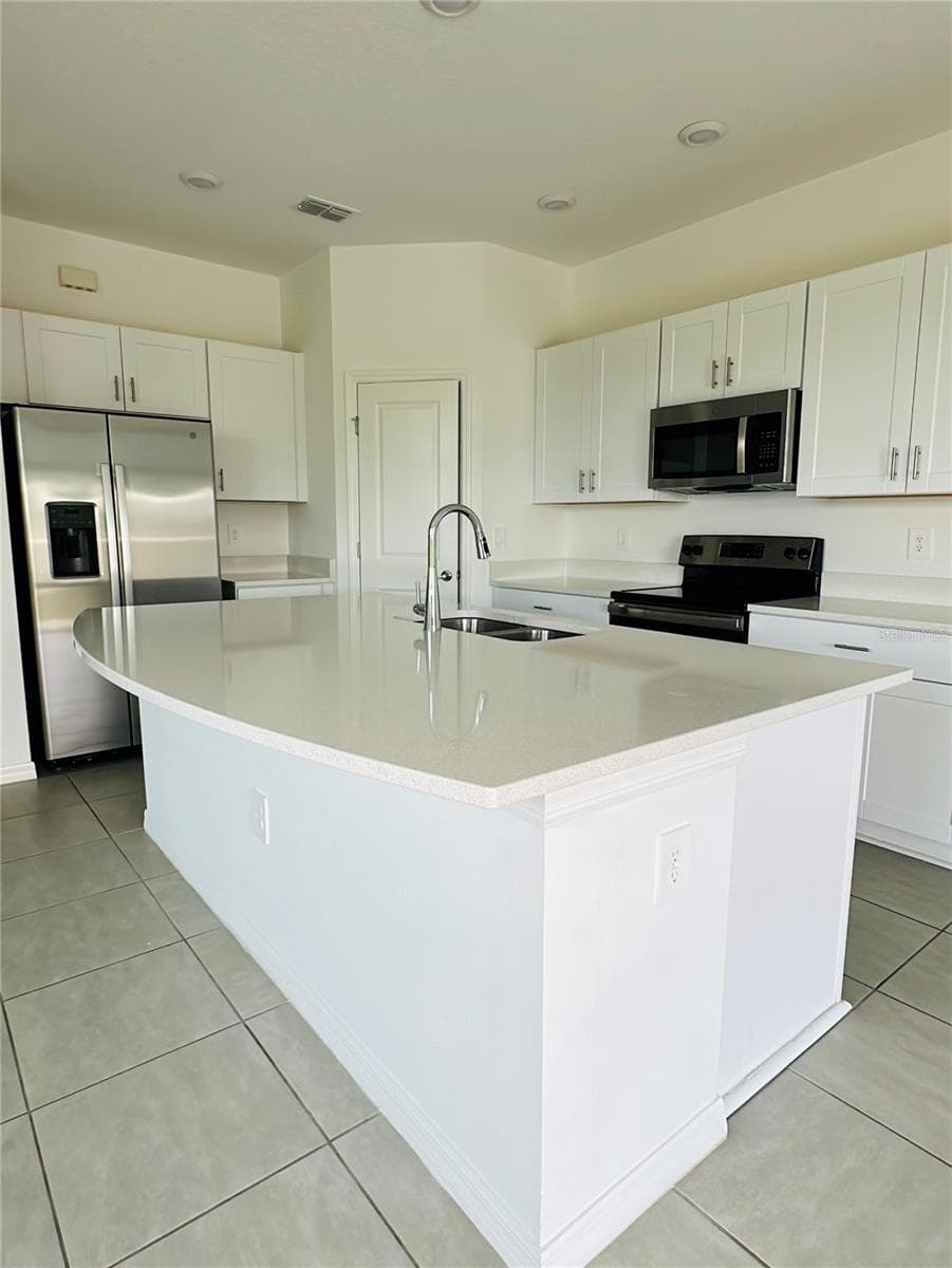 Townhouse at 2287 PORTRAIT ST, KISSIMMEE, photo 10 of 47