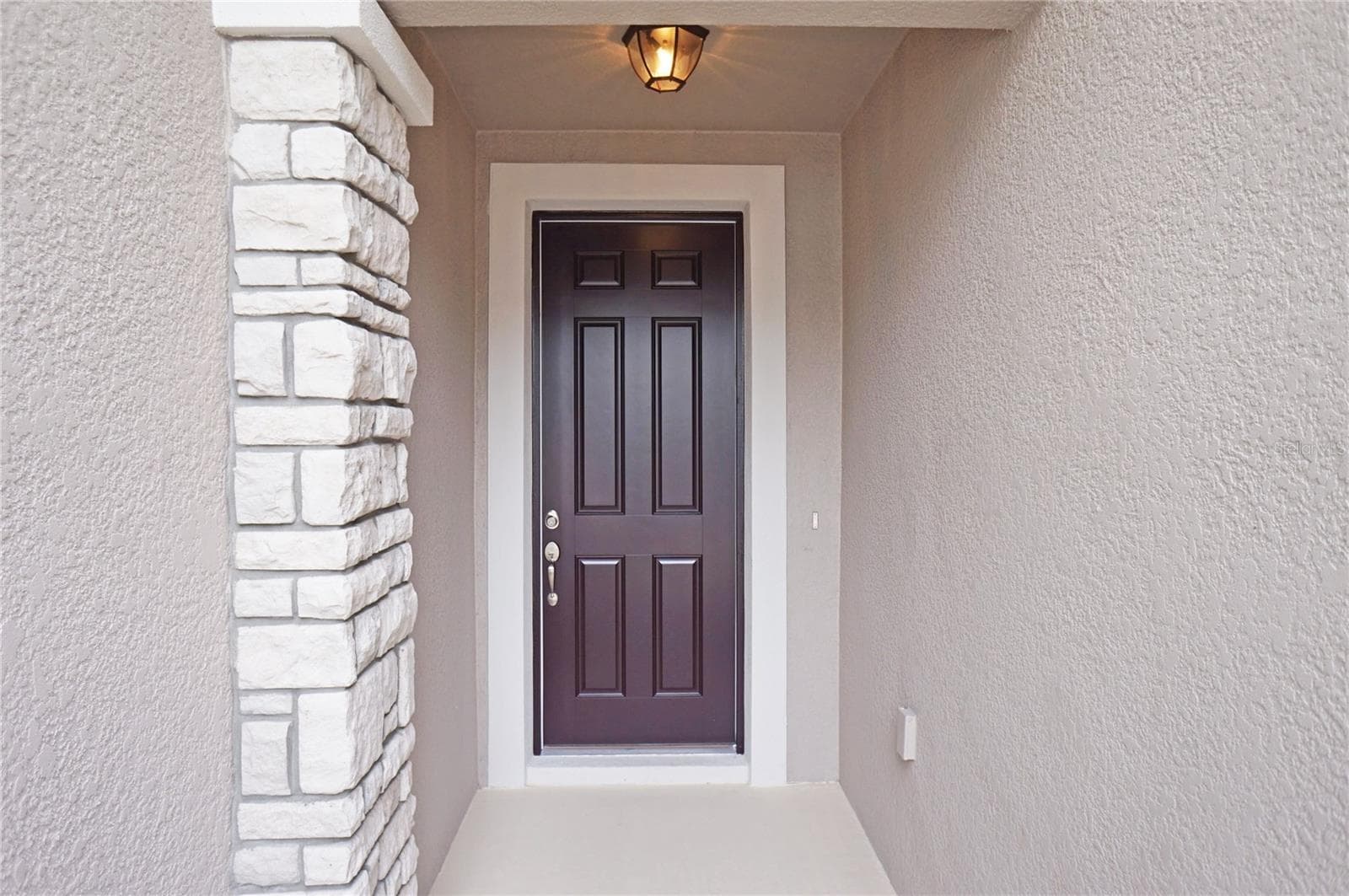 Townhouse at 14243 DAMSELFLY DR, TAMPA, photo 2 of 64