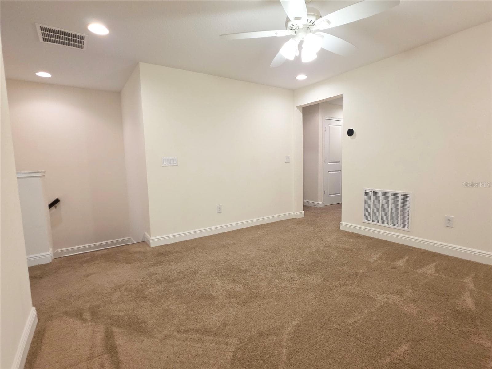 Townhouse at 14243 DAMSELFLY DR, TAMPA, photo 30 of 64
