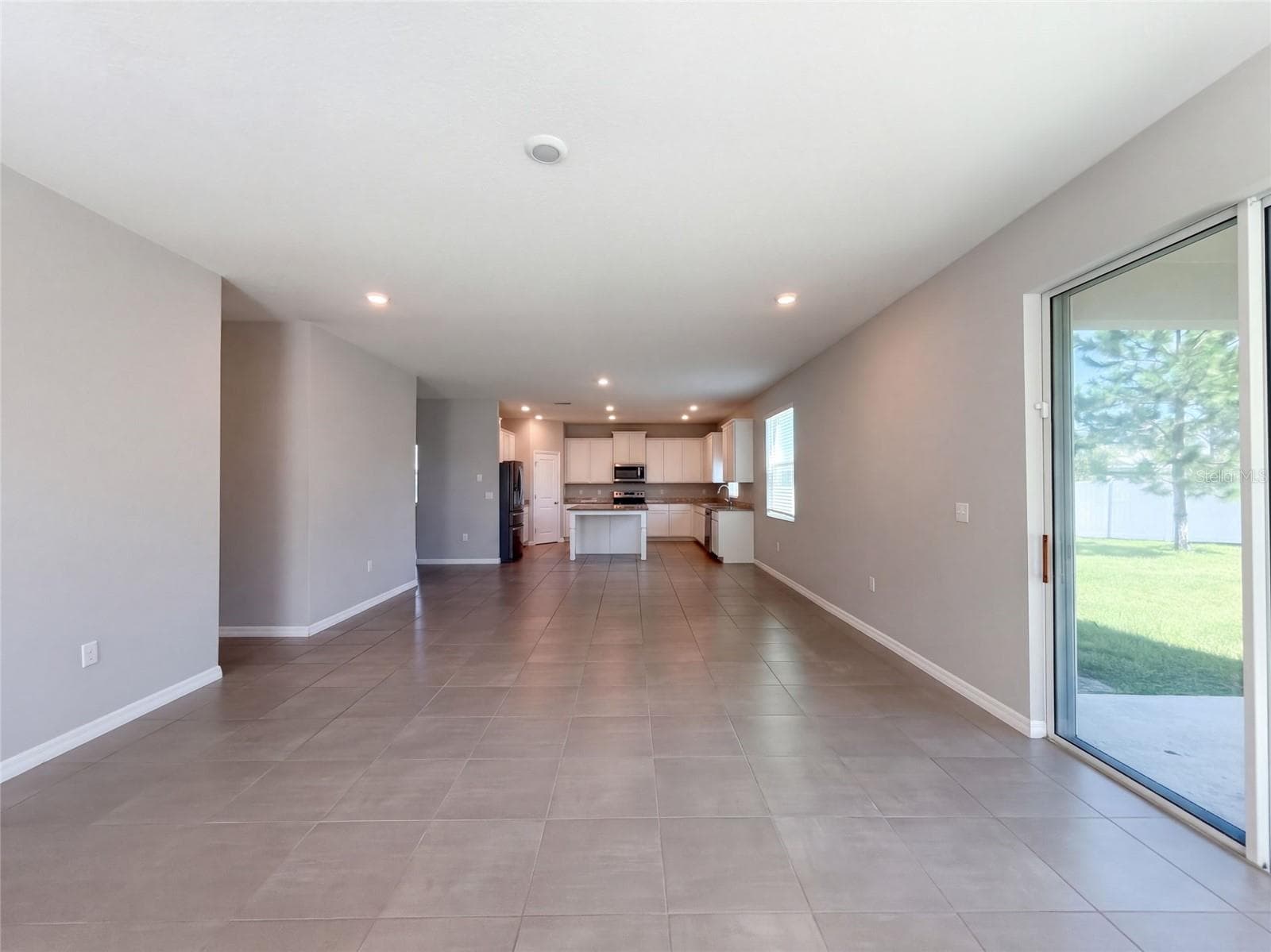 Single Family Residence at 585 BARRIER REEF ST, RUSKIN, photo 16 of 69