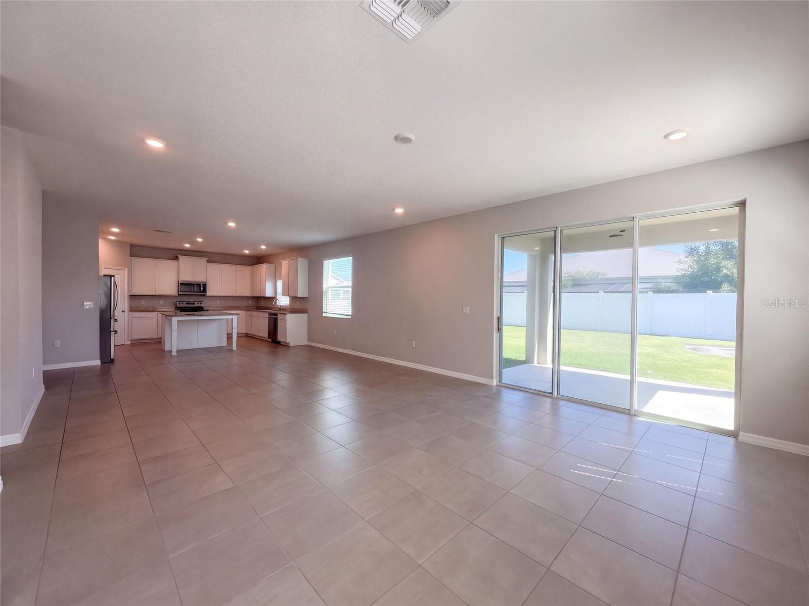 Single Family Residence at 585 BARRIER REEF ST, RUSKIN, photo 17 of 69