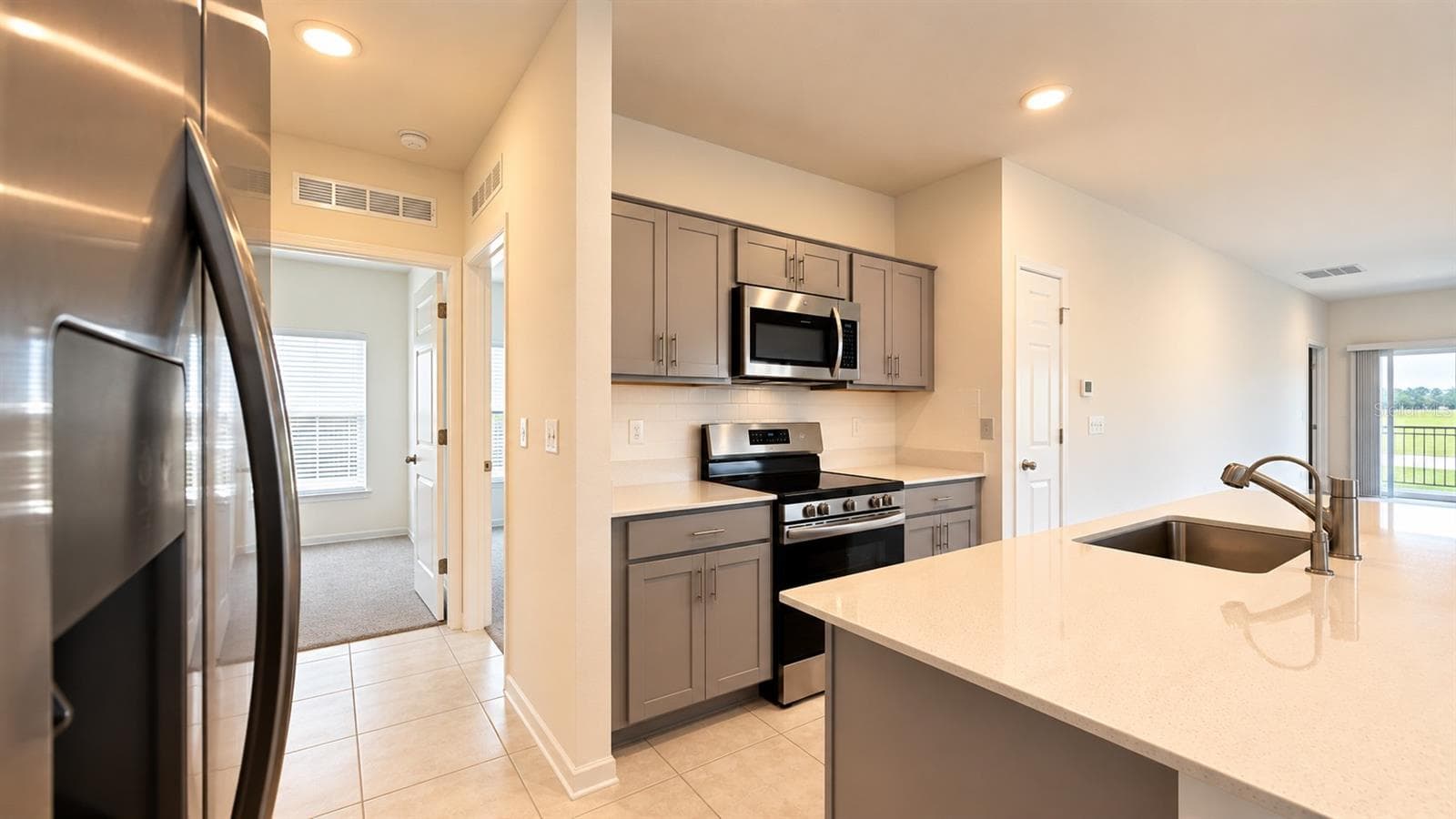 Single Family Residence at 668 REGGIE RD, WINTER HAVEN, photo 9 of 42