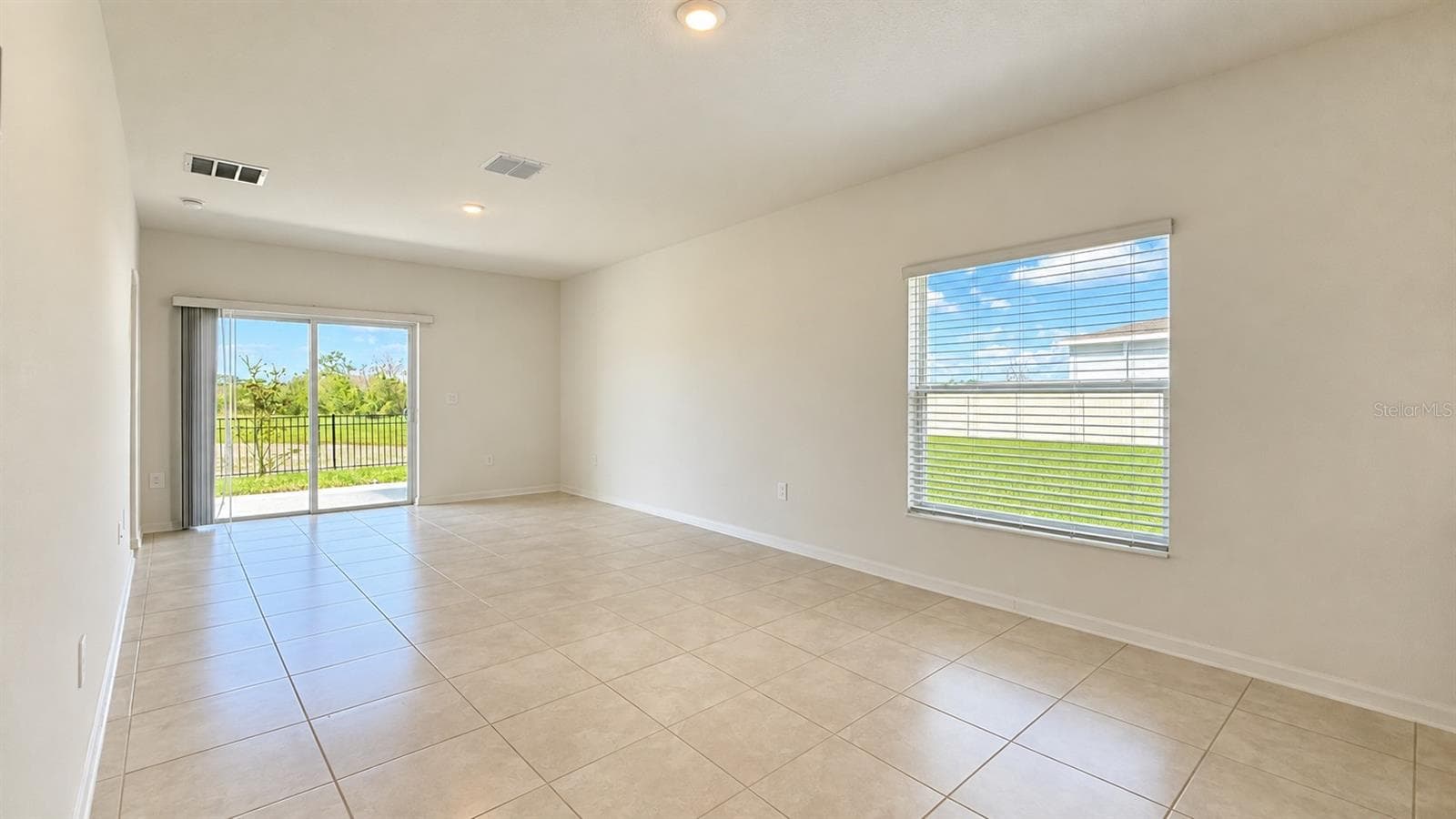 Single Family Residence at 668 REGGIE RD, WINTER HAVEN, photo 11 of 42