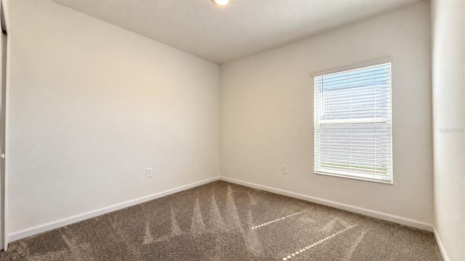 Single Family Residence at 668 REGGIE RD, WINTER HAVEN, photo 19 of 42