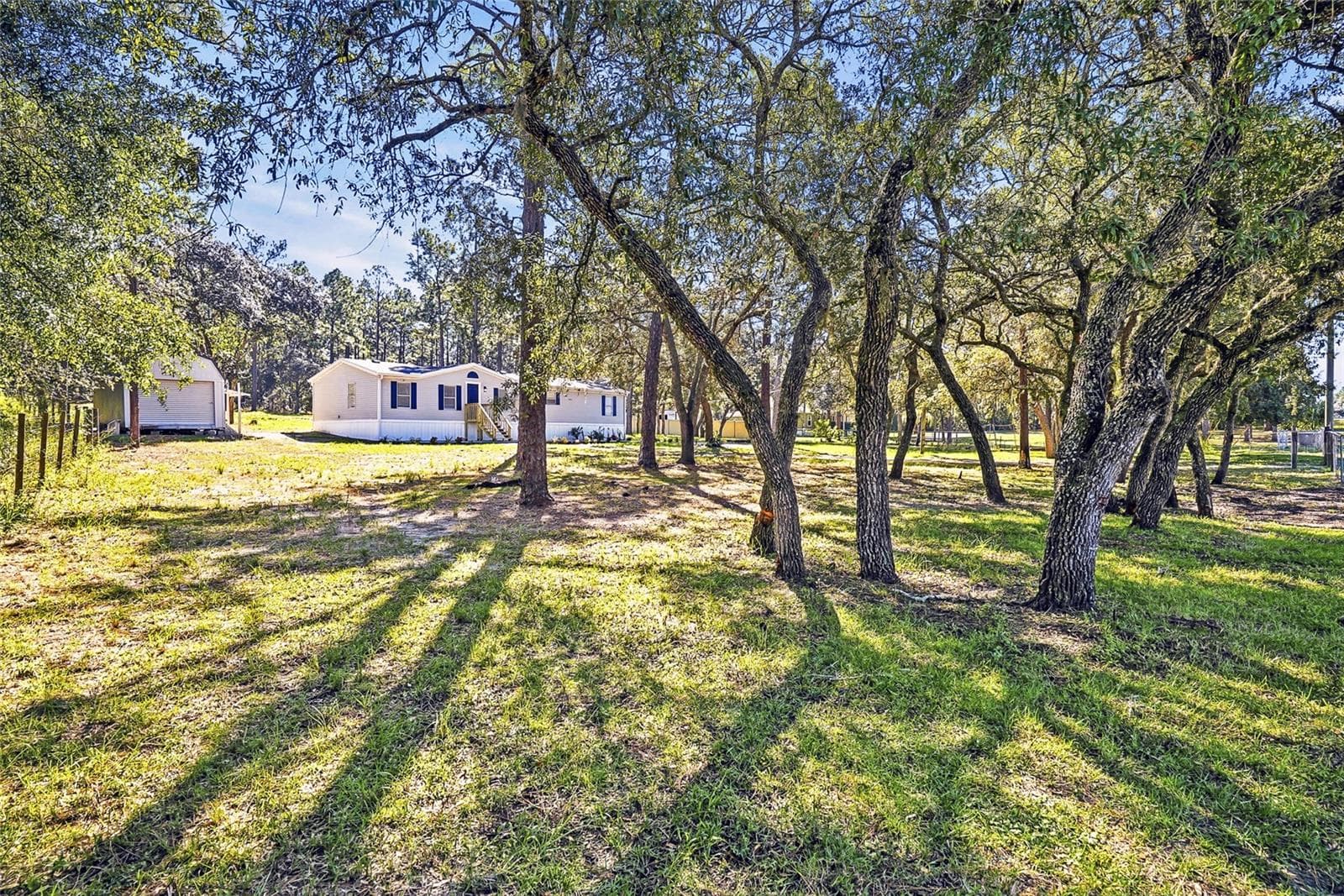 Manufactured Home at 18200 NORMANDEAU ST, SPRING HILL, photo 4 of 51